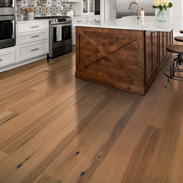 Kitchen hardwood flooring | H&R Carpets & Flooring